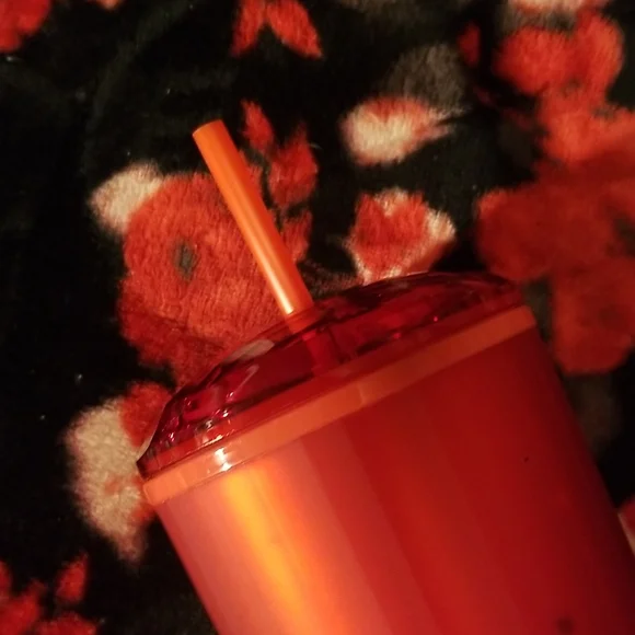 Starbucks 2022 ❤Valentine's Day Limited Edition Hearts Ombre Dome